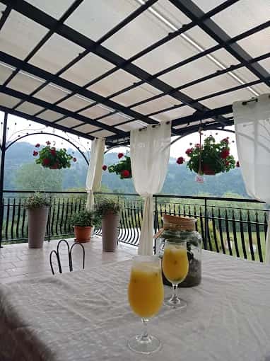 Poranek na tarasie z widokiem